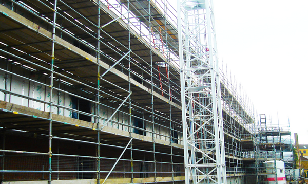large scaffolding contractor